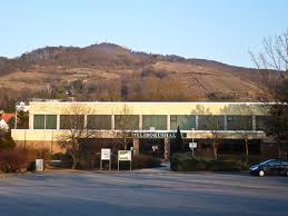 Melibokushalle in Zwingenberg / Umkleide- und Sanitärbereiche.